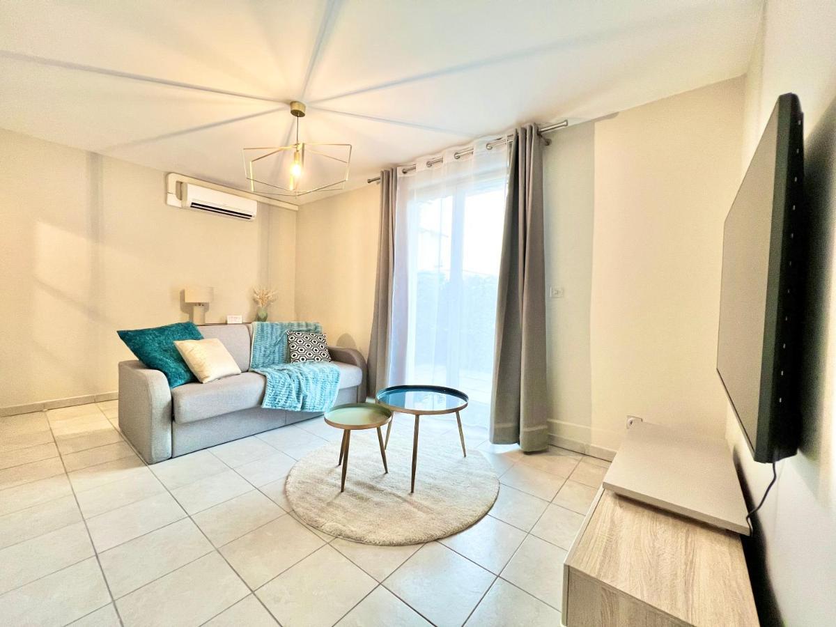 La Bulle De Champagne Apartment Luaran gambar