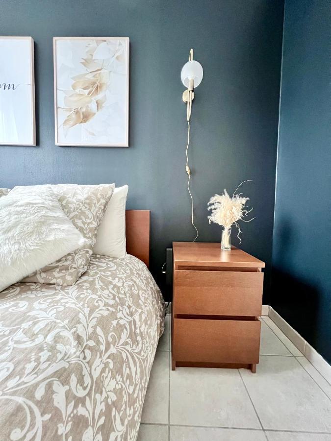 La Bulle De Champagne Apartment Luaran gambar