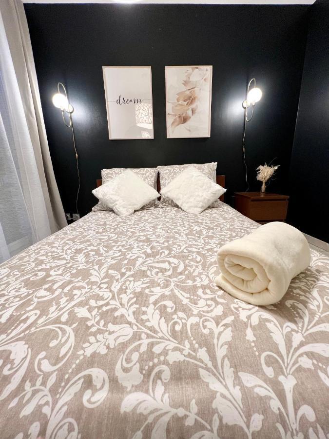 La Bulle De Champagne Apartment Luaran gambar